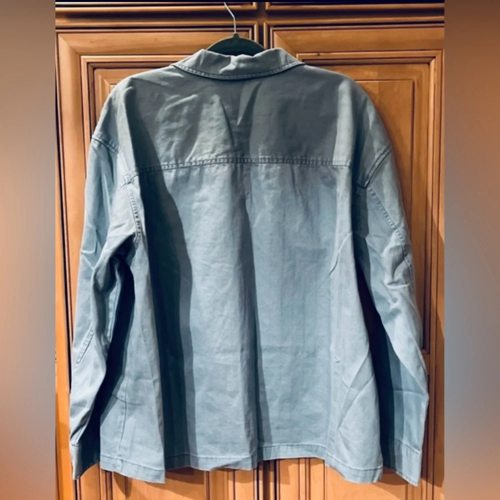 NWT Original Use Men’s Button Up Shirt Jacket